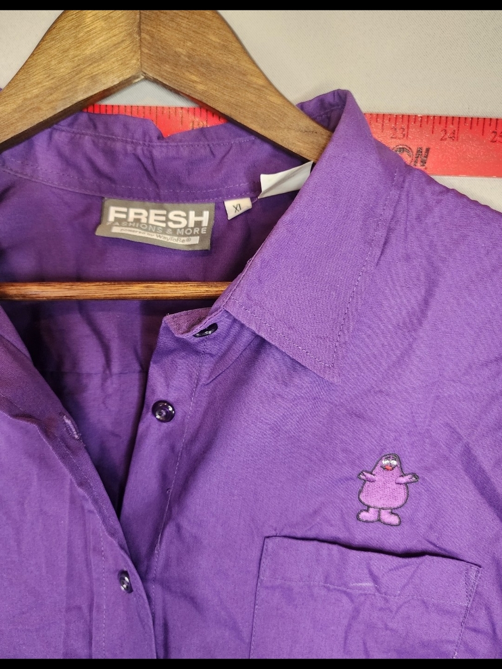 FRESH Poplin Purple Men's Casual Button-Down Shirt with Embroidered Grimace